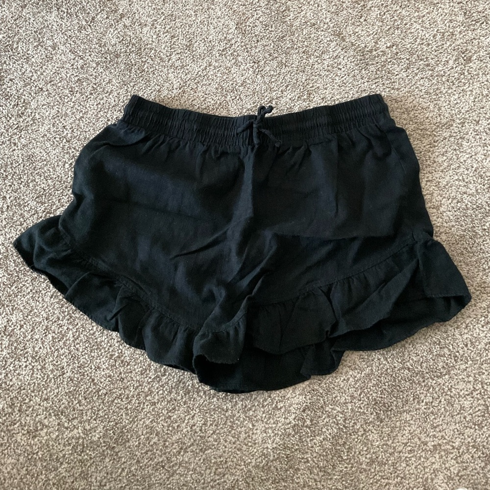 Black Ruffle Hem Women's Shorts